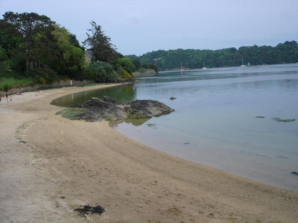 Le Gite De La Plage Lezardrieux ภายนอก รูปภาพ